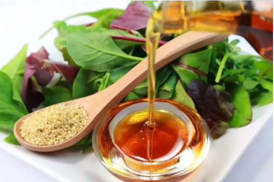 香油這些妙用你知道多少？別只拿來拌菜用！